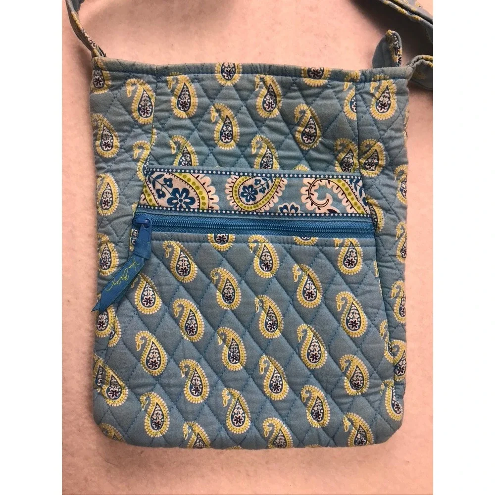Vera Bradley Crossbody Bag Women Small Blue Quilted Paisley Hipster‎ Spring